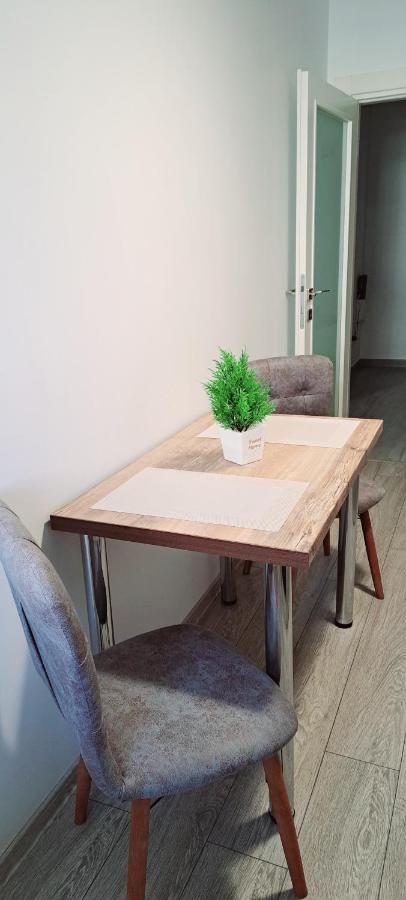 Relax Home Apartment Q Iasi Exterior photo